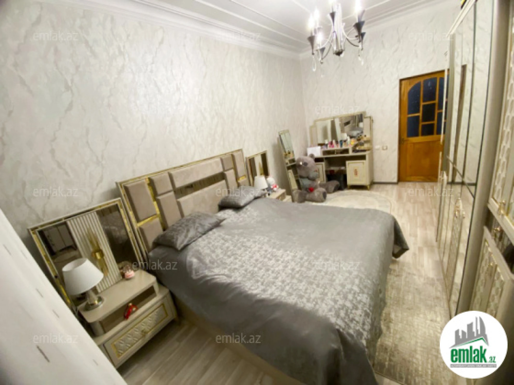 Satılır 3 otaqlı köhnə tikili 86 m²
