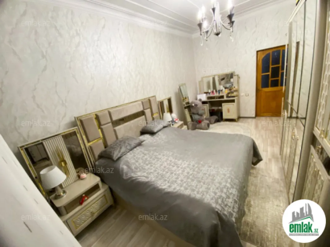 Satılır 3 otaqlı köhnə tikili 86 m²
