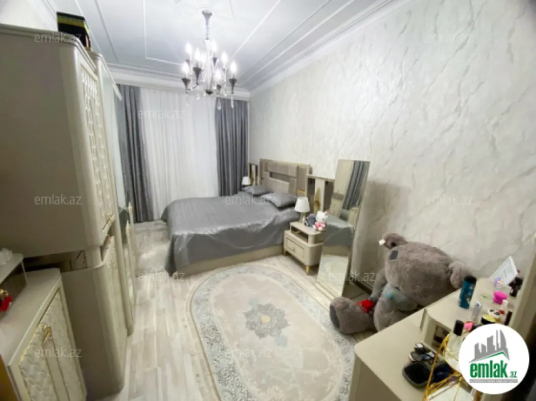 Satılır 3 otaqlı köhnə tikili 86 m²