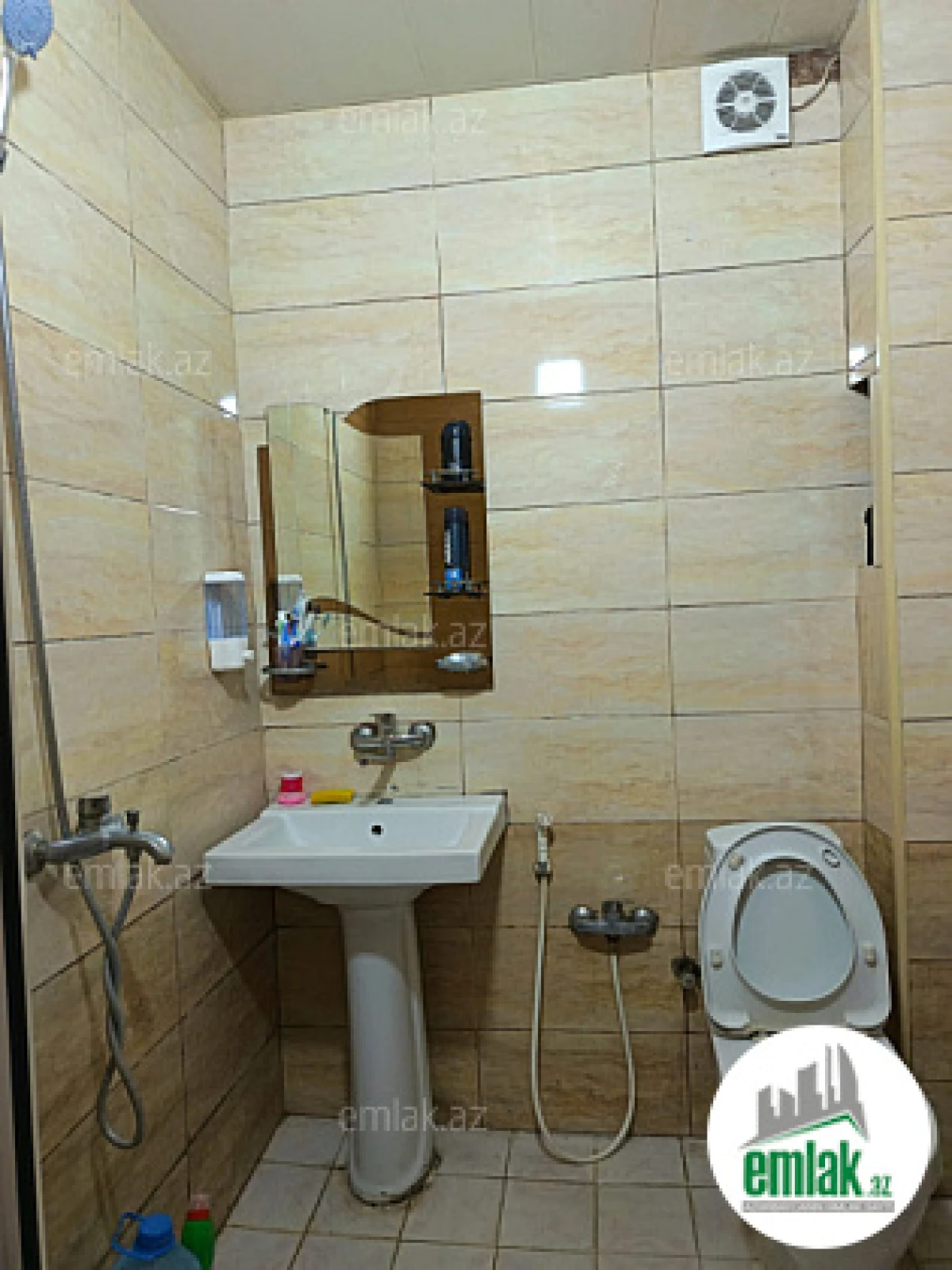 Satılır 1 otaqlı köhnə tikili 22 m²