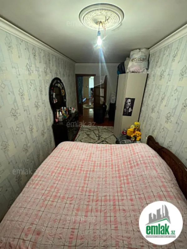 Satılır 2 otaqlı köhnə tikili 45 m²