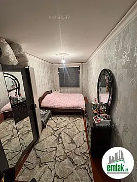 Satılır 2 otaqlı köhnə tikili 45 m²