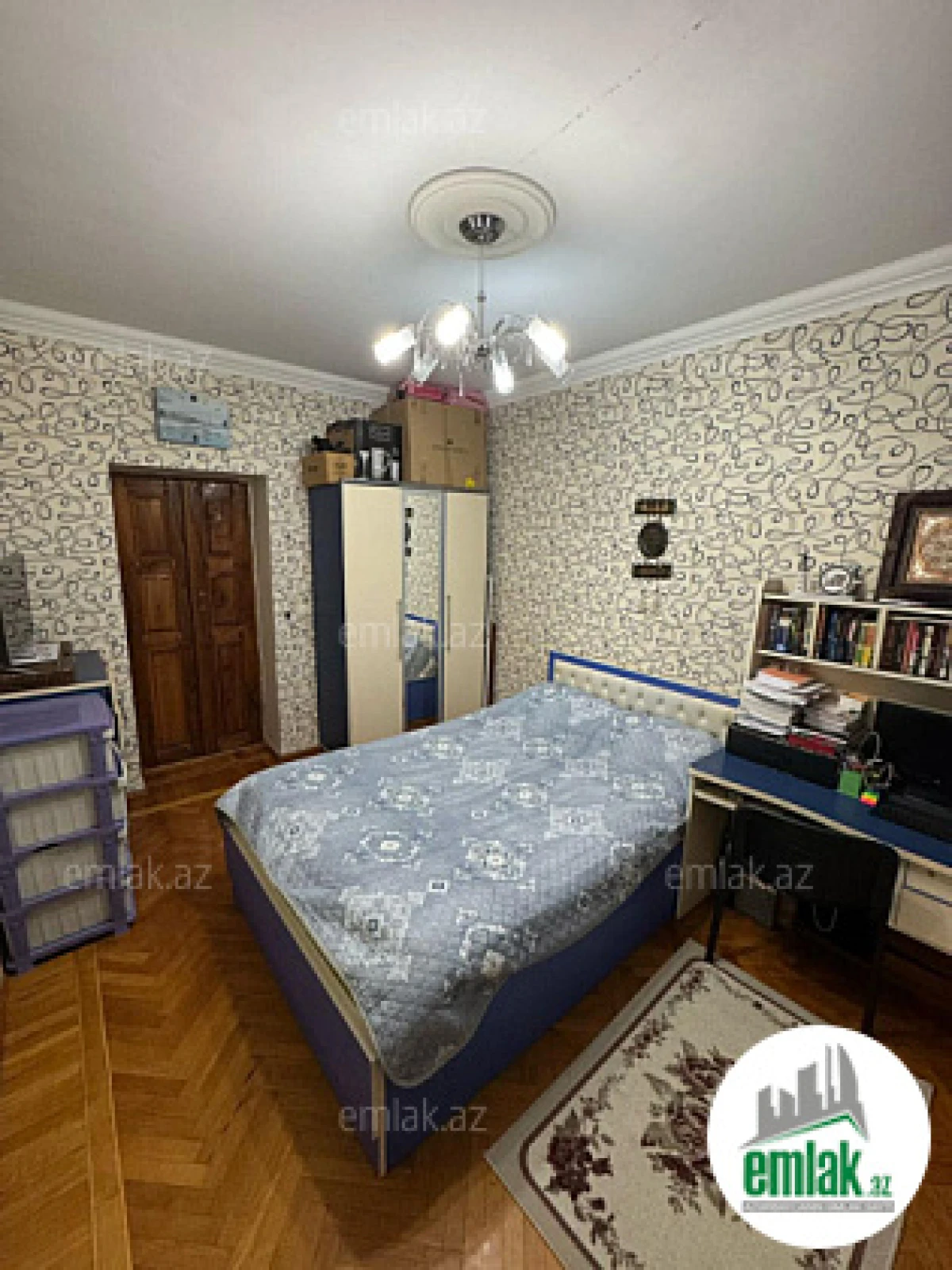 Satılır 7 otaqlı köhnə tikili 187 m²