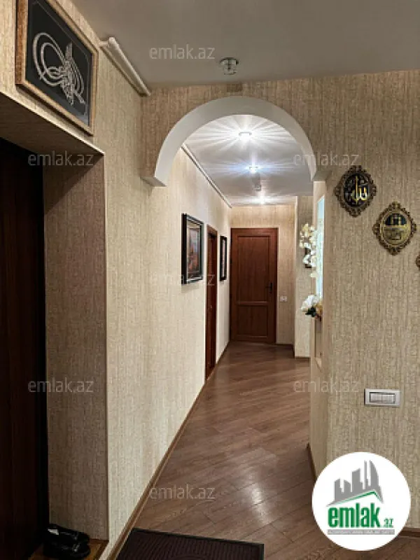 Satılır 7 otaqlı köhnə tikili 187 m²