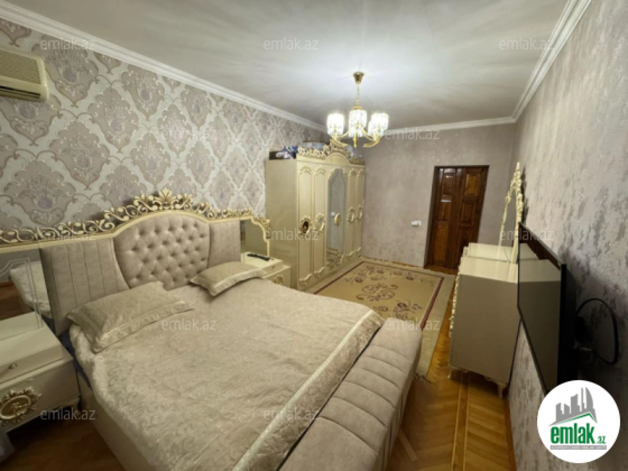 Satılır 7 otaqlı köhnə tikili 187 m²