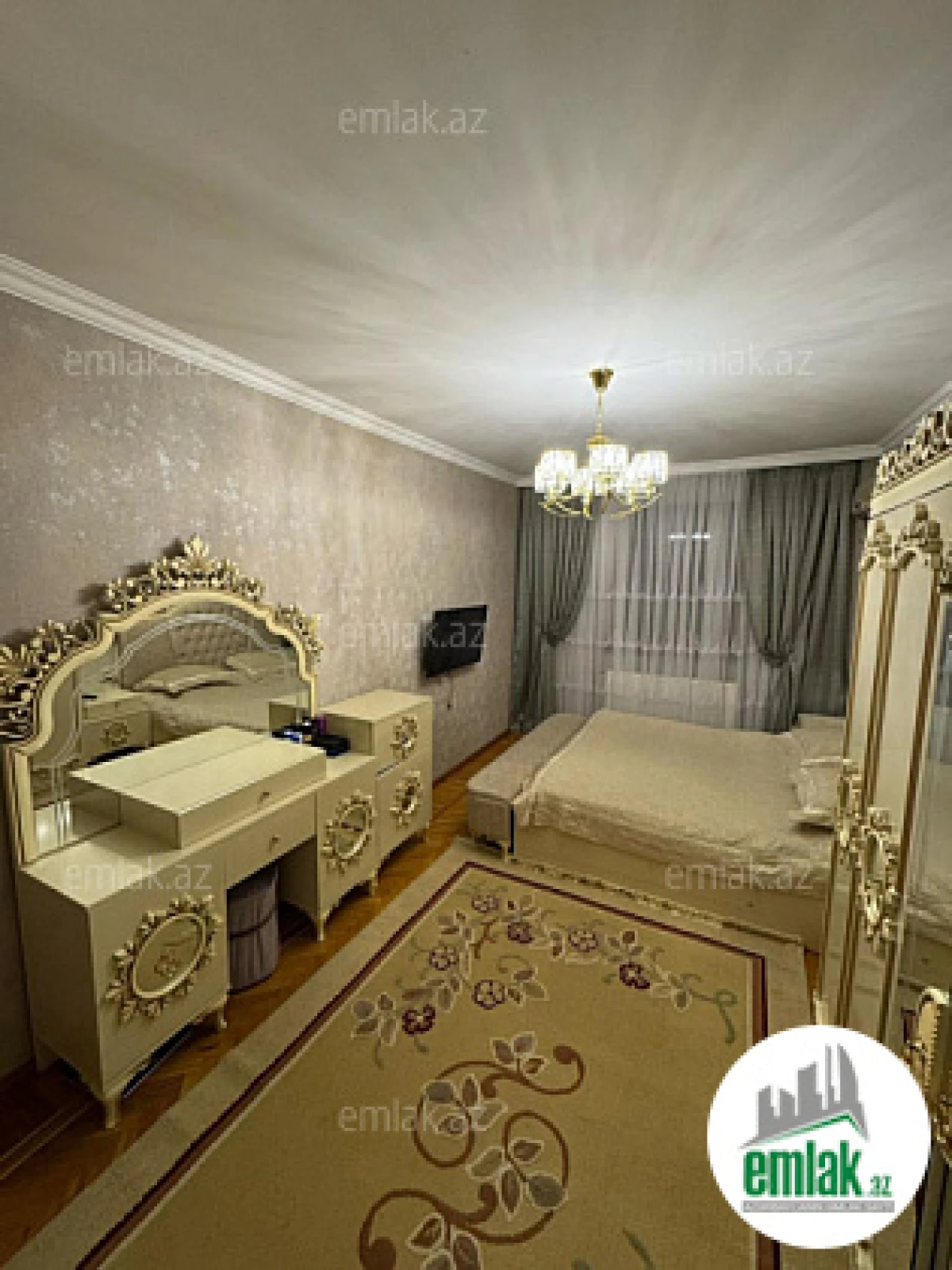 Satılır 7 otaqlı köhnə tikili 187 m²