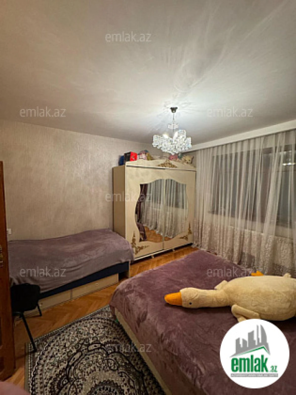 Satılır 7 otaqlı köhnə tikili 187 m²