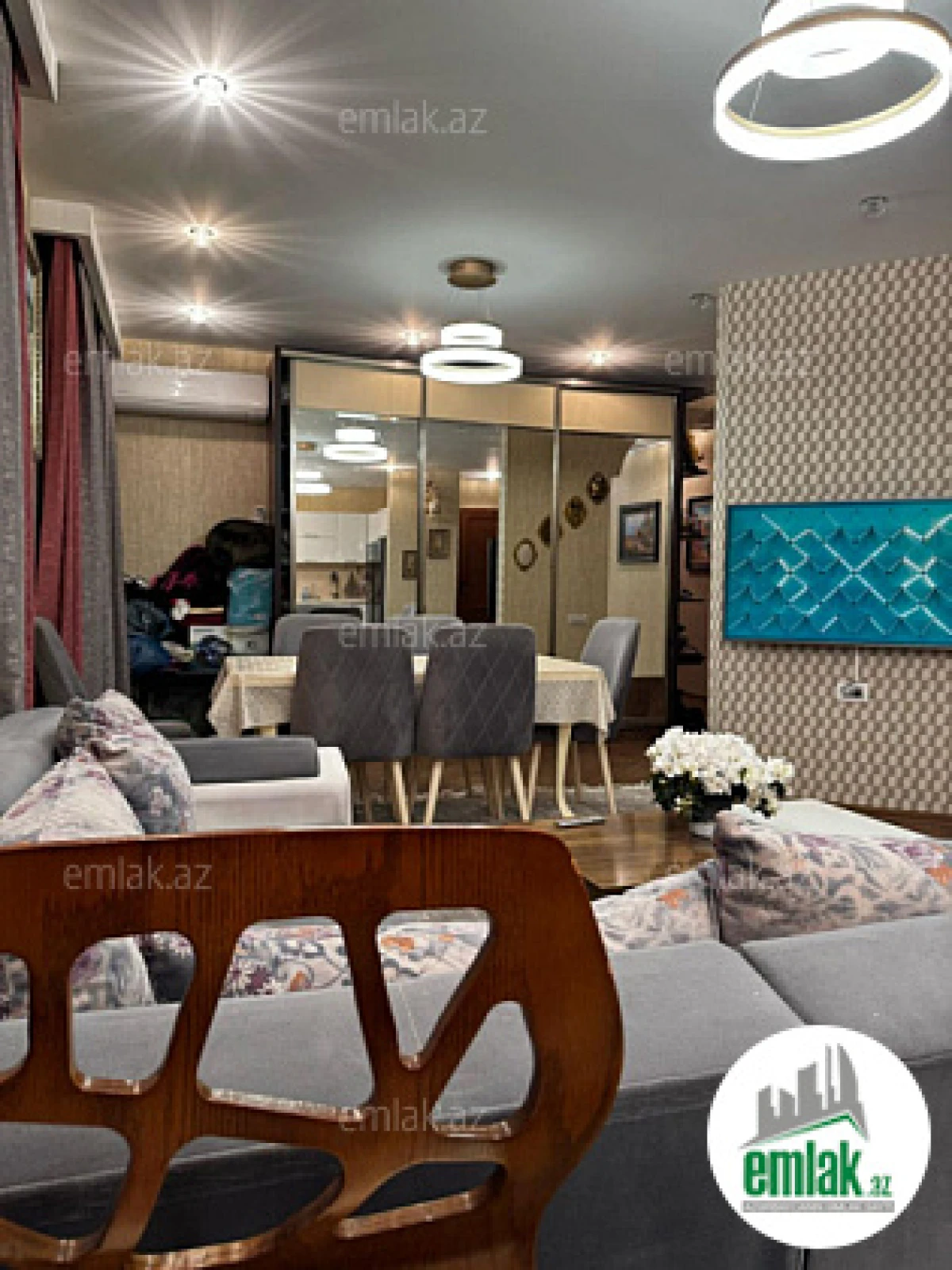 Satılır 7 otaqlı köhnə tikili 187 m²