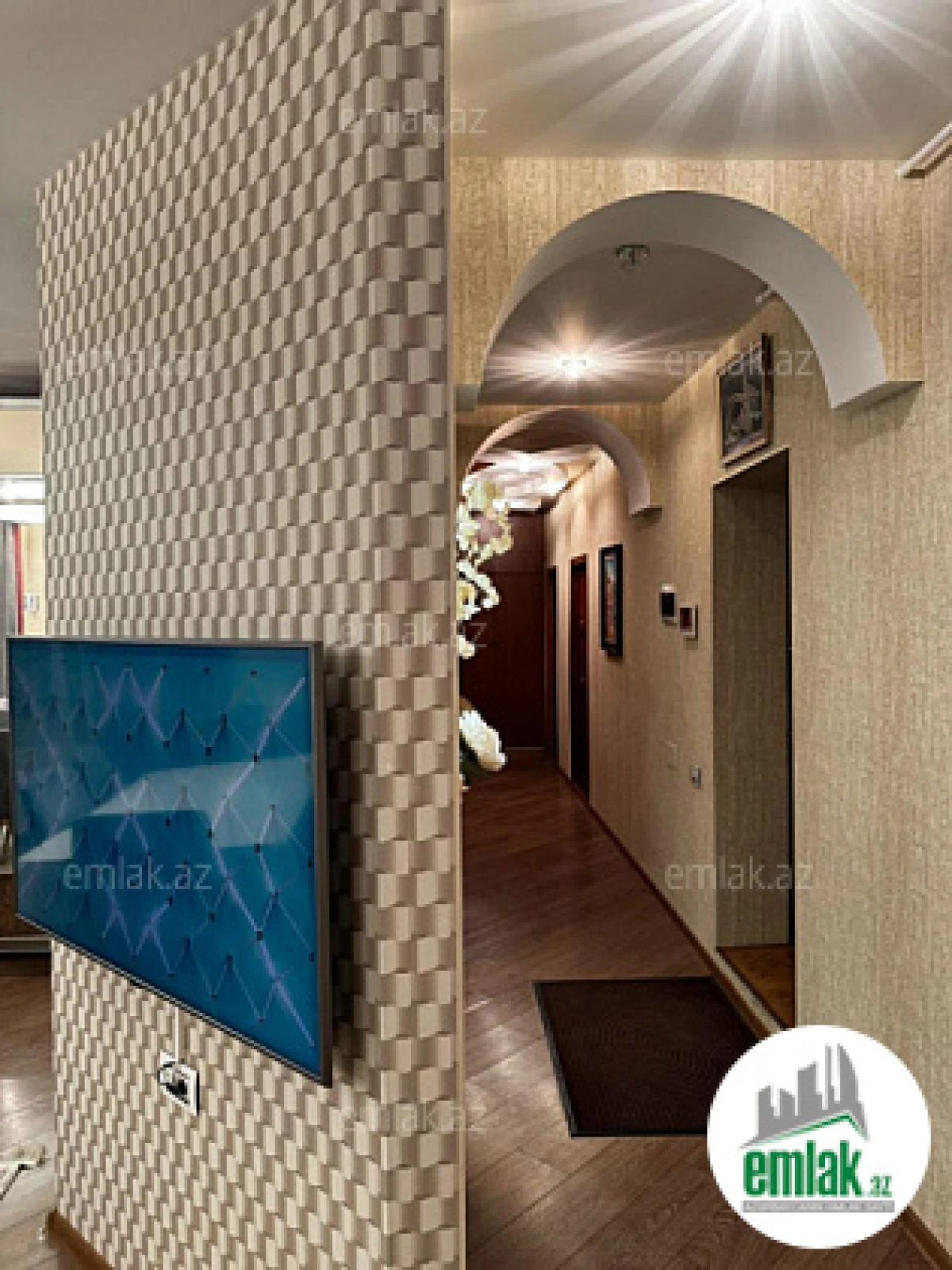 Satılır 7 otaqlı köhnə tikili 187 m²