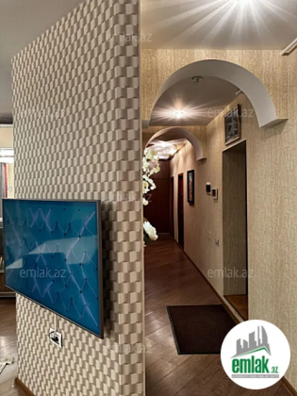 Satılır 7 otaqlı köhnə tikili 187 m²