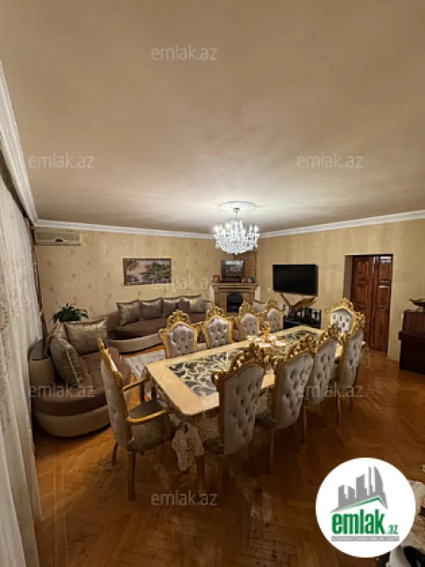 Satılır 7 otaqlı köhnə tikili 187 m²