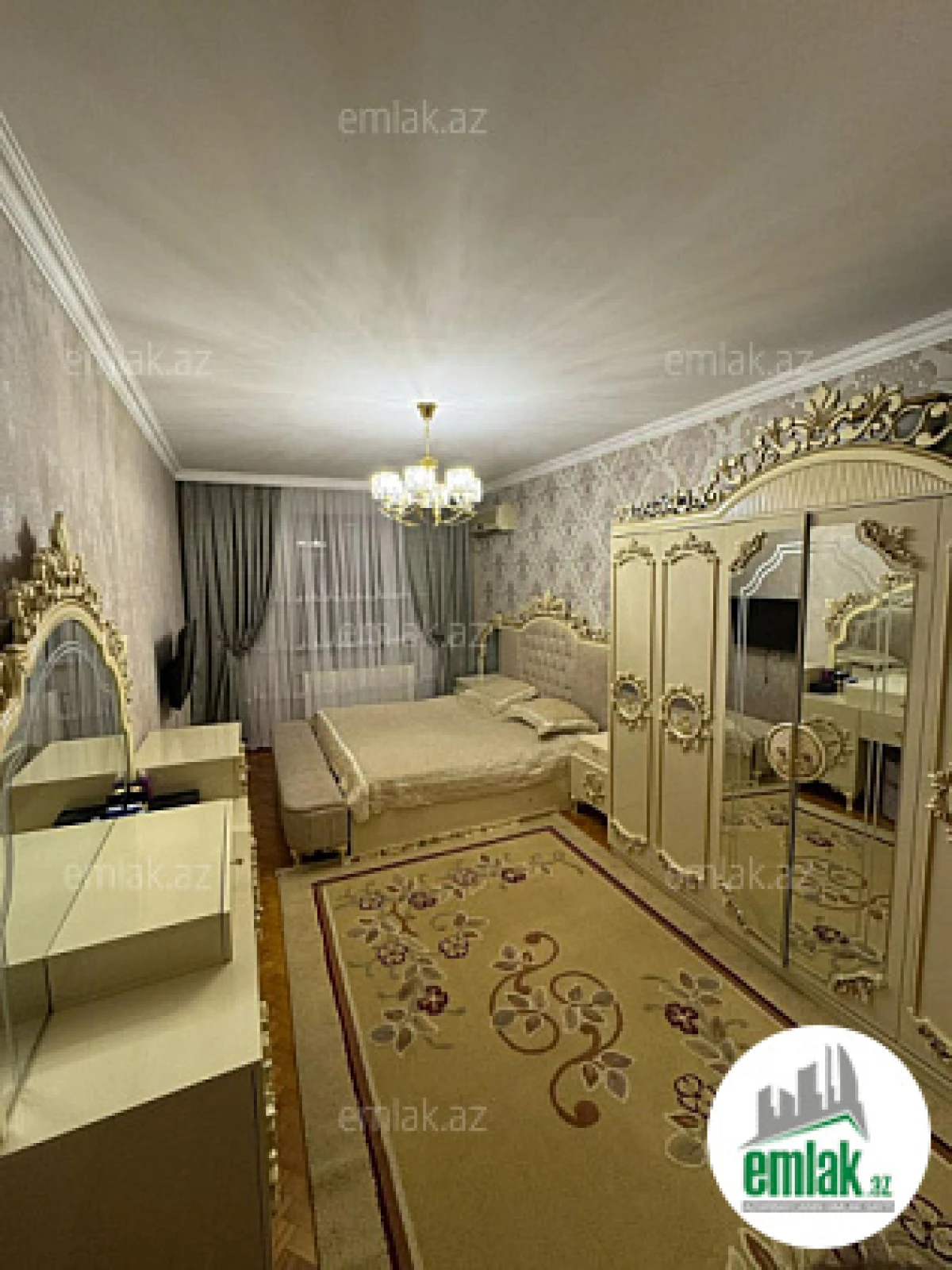 Satılır 7 otaqlı köhnə tikili 187 m²