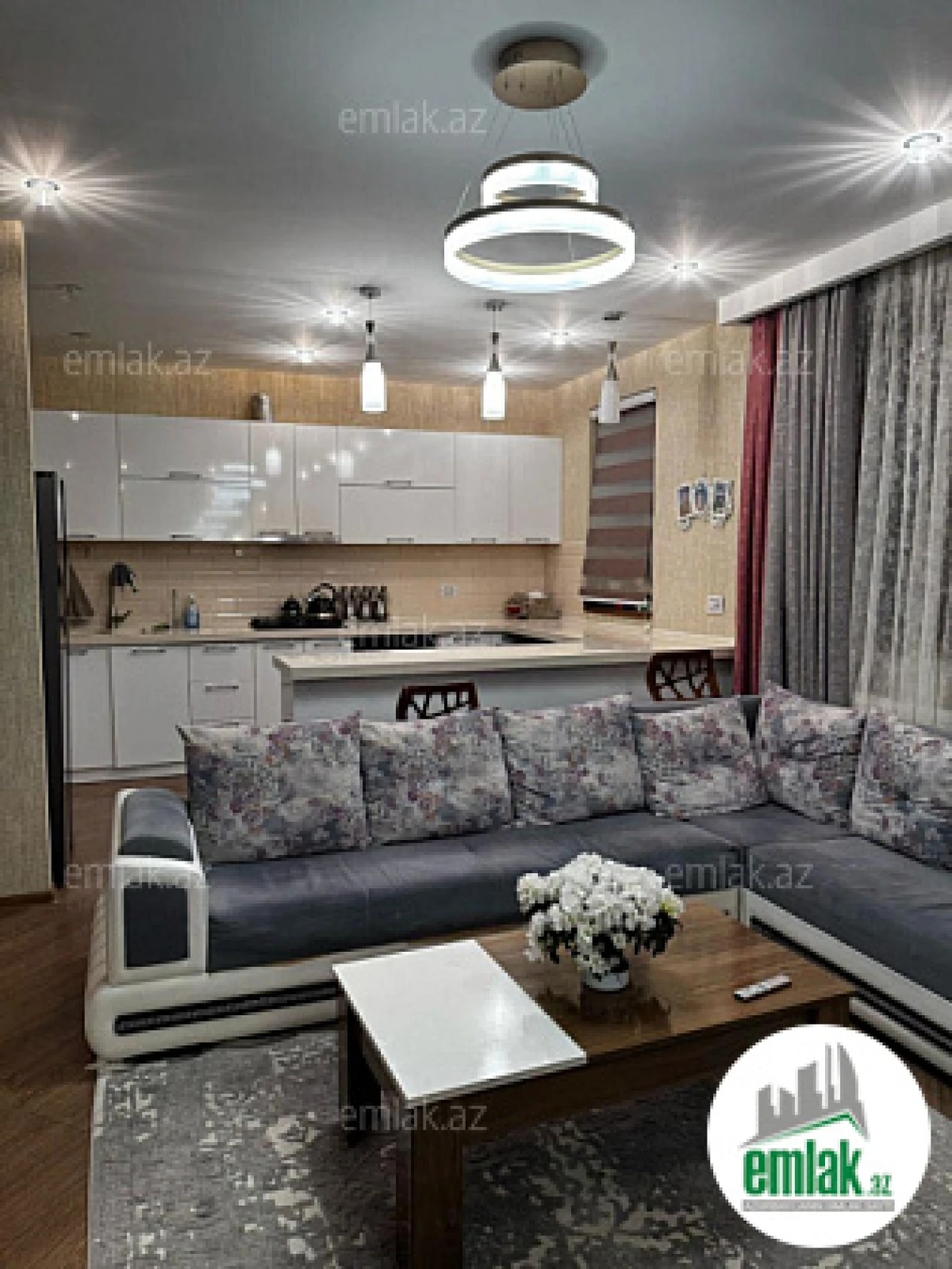 Satılır 7 otaqlı köhnə tikili 187 m²