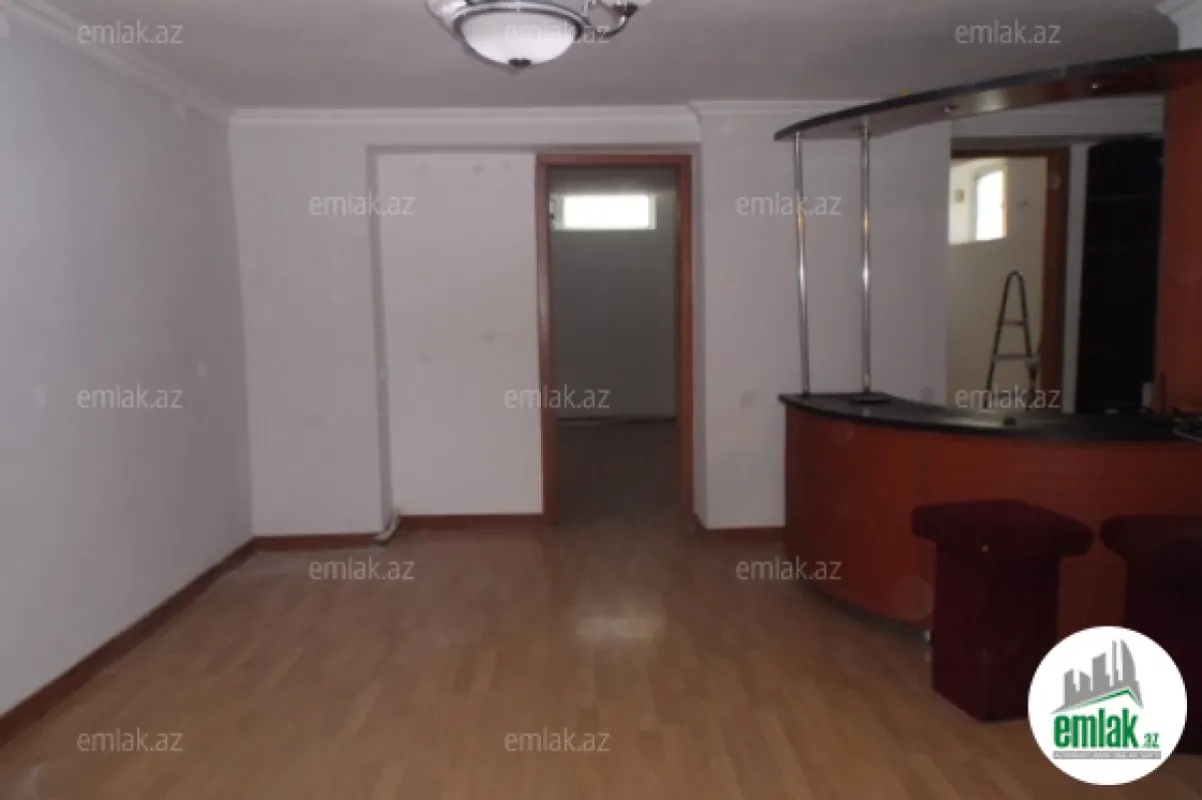 Satılır 4 otaqlı obyekt 80 m²