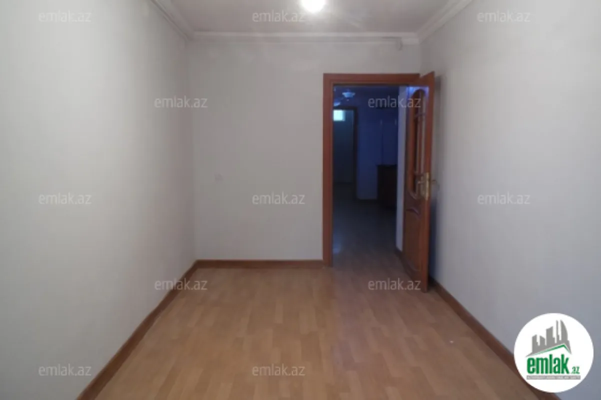 Satılır 4 otaqlı obyekt 80 m²