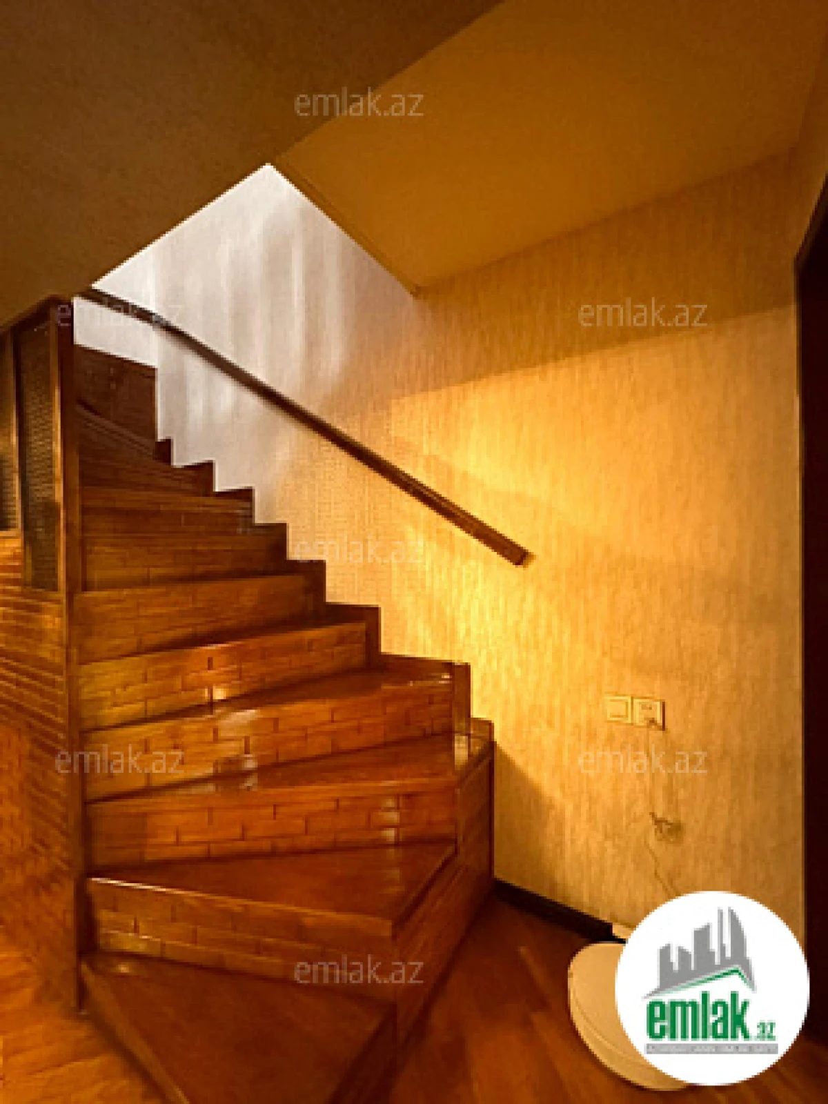 Satılır 3 otaqlı yeni tikili 91 m²