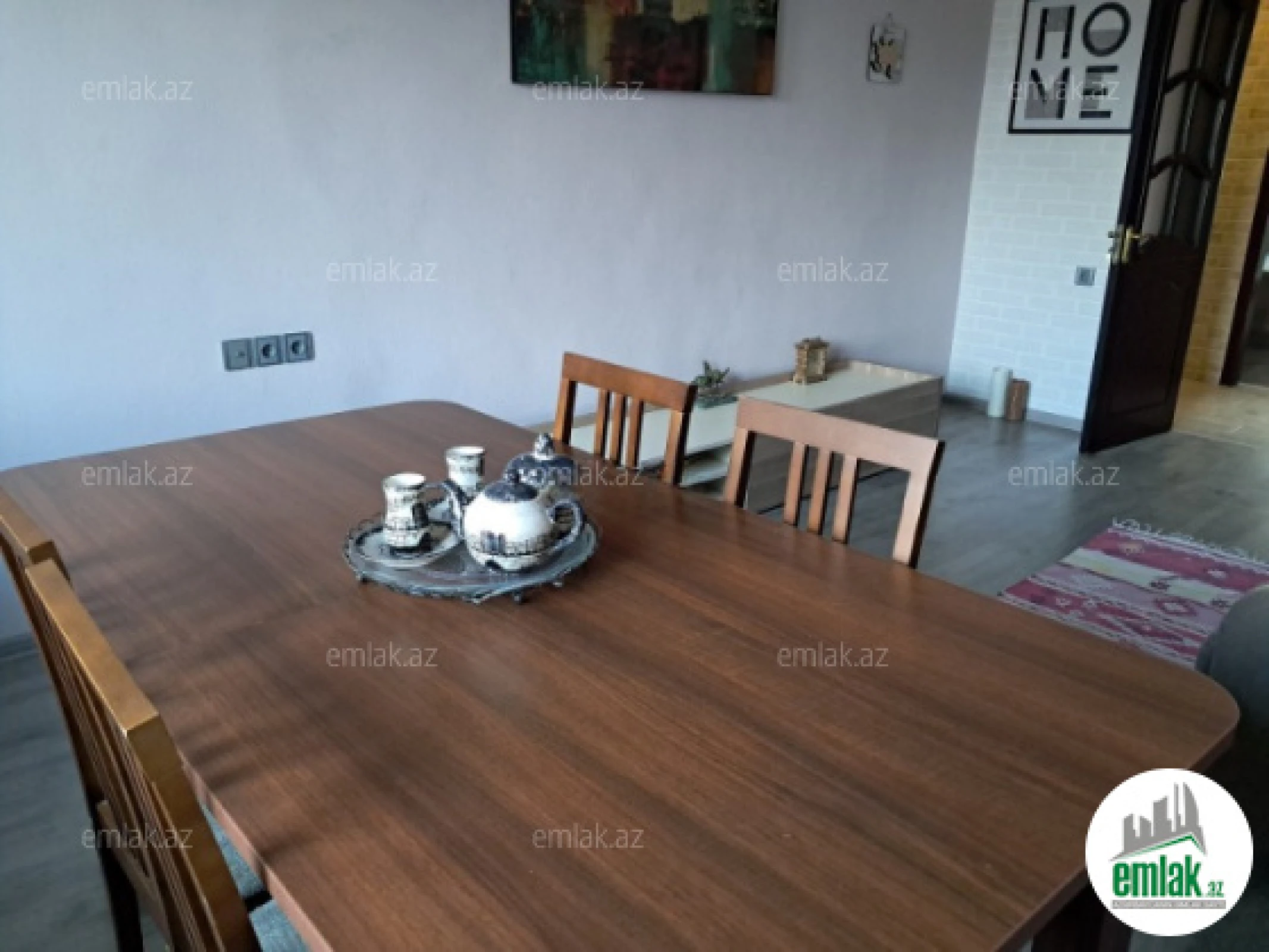 Satılır 2 otaqlı köhnə tikili 75 m²