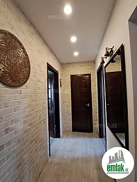 Satılır 2 otaqlı köhnə tikili 75 m²