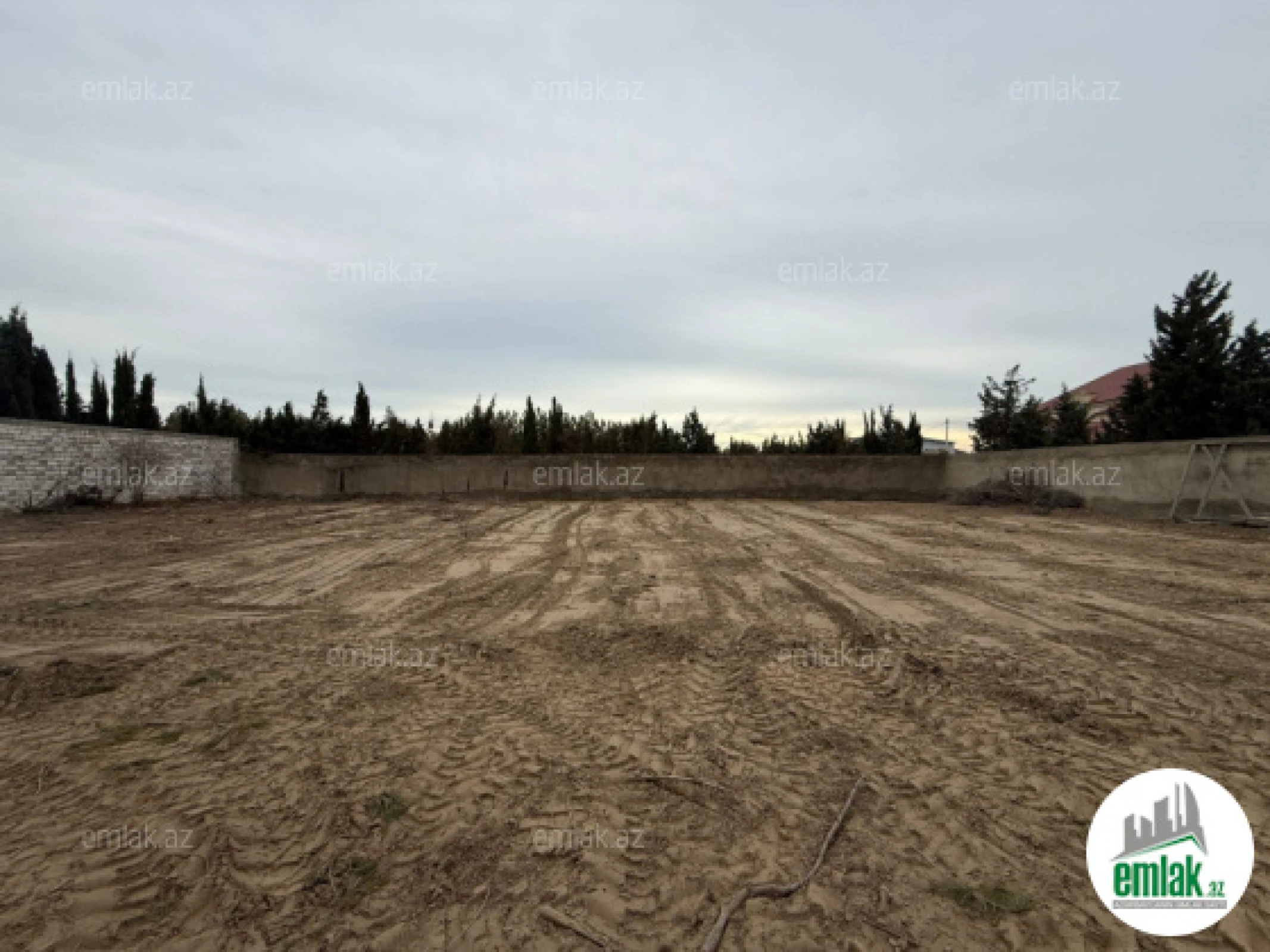 Satılır torpaq sahəsi 12 m²