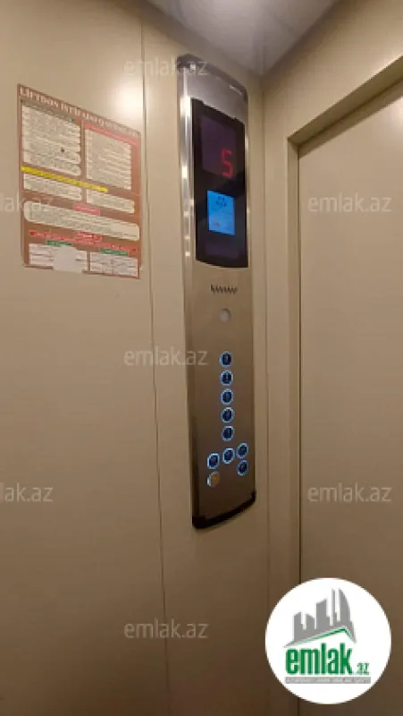 Satılır 5 otaqlı köhnə tikili 125 m²