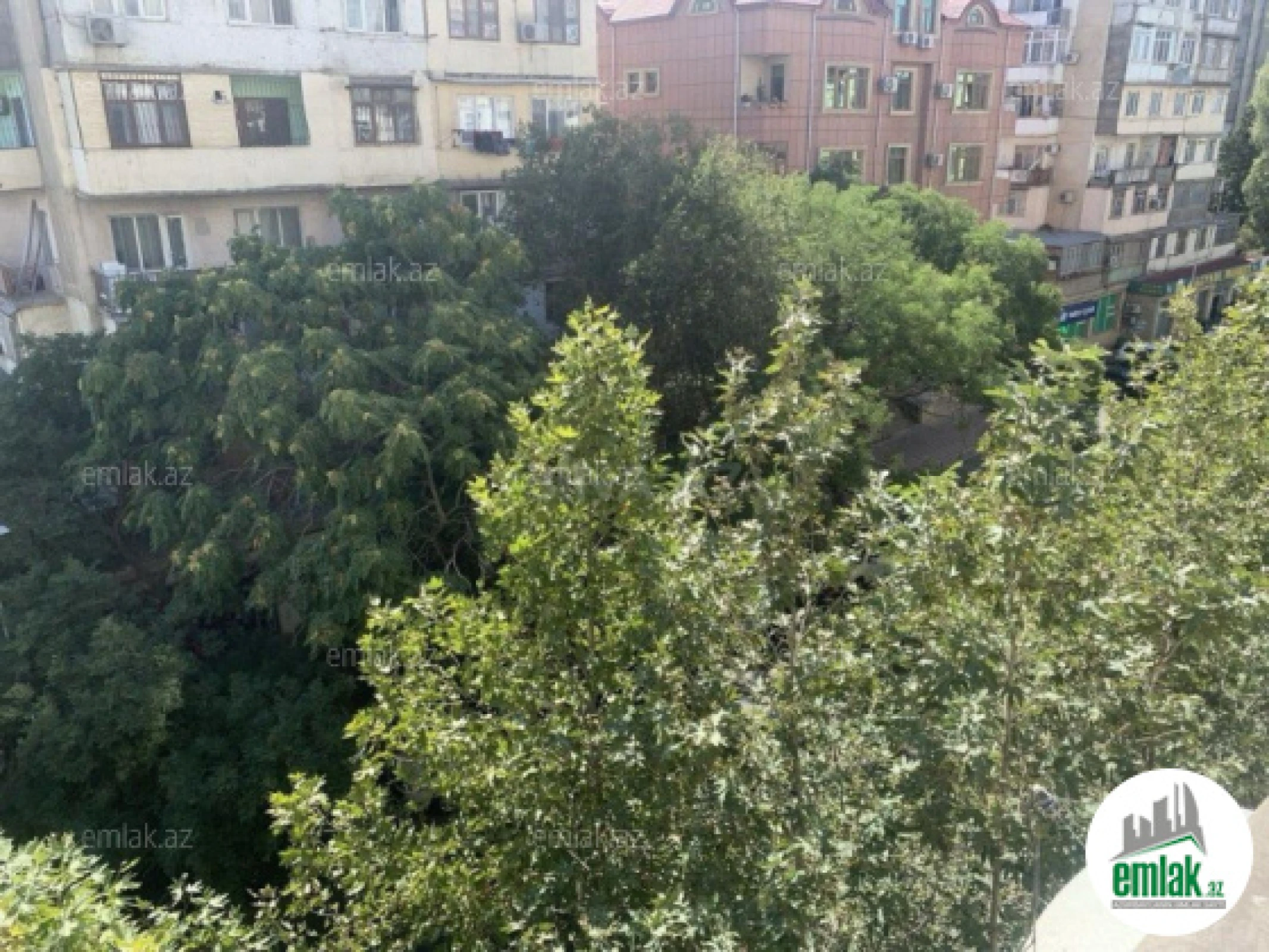 Satılır 5 otaqlı köhnə tikili 125 m²