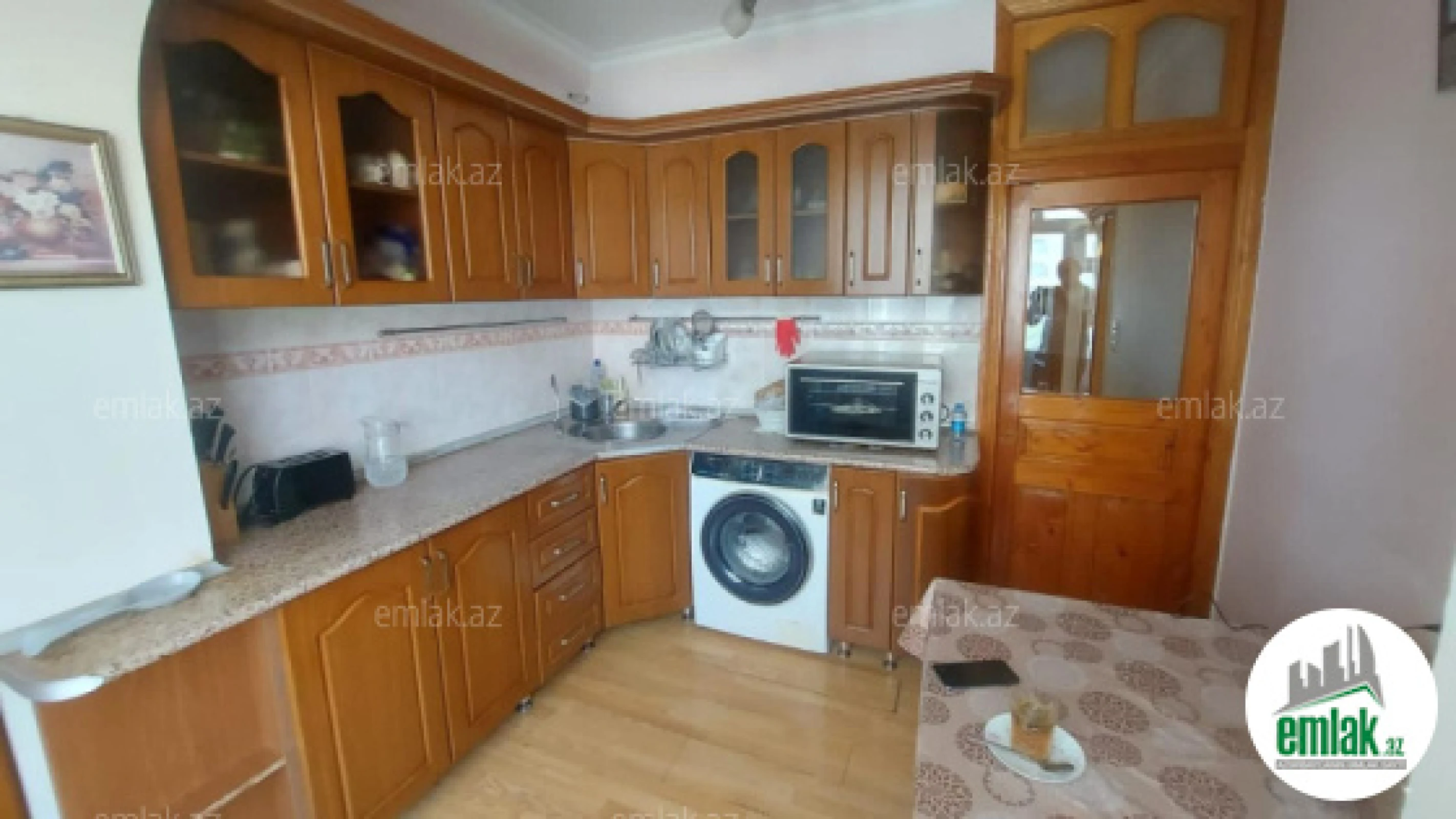 Satılır 5 otaqlı köhnə tikili 125 m²