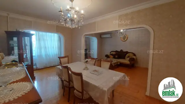 Satılır 5 otaqlı köhnə tikili 125 m²
