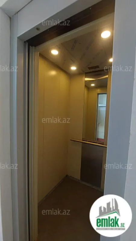 Satılır 5 otaqlı köhnə tikili 125 m²