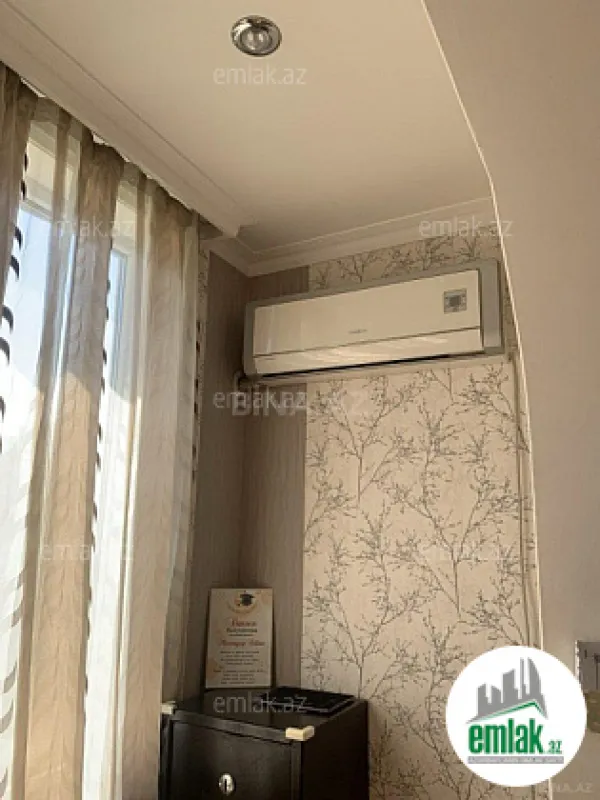 Satılır 5 otaqlı köhnə tikili 125 m²