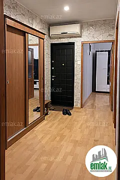 Satılır 4 otaqlı köhnə tikili 110 m²