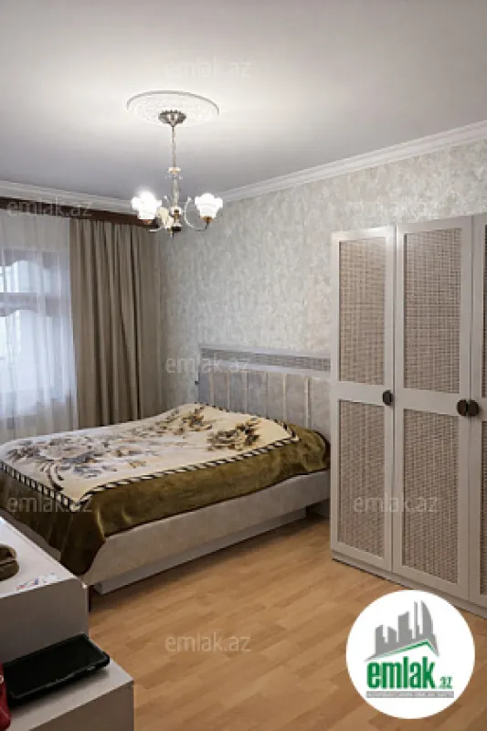 Satılır 4 otaqlı köhnə tikili 110 m²