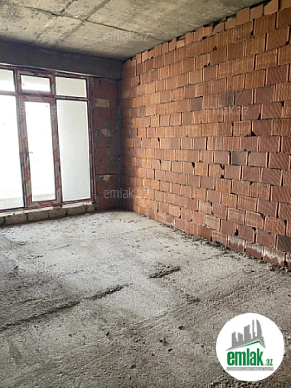 Satılır 2 otaqlı yeni tikili 110 m²