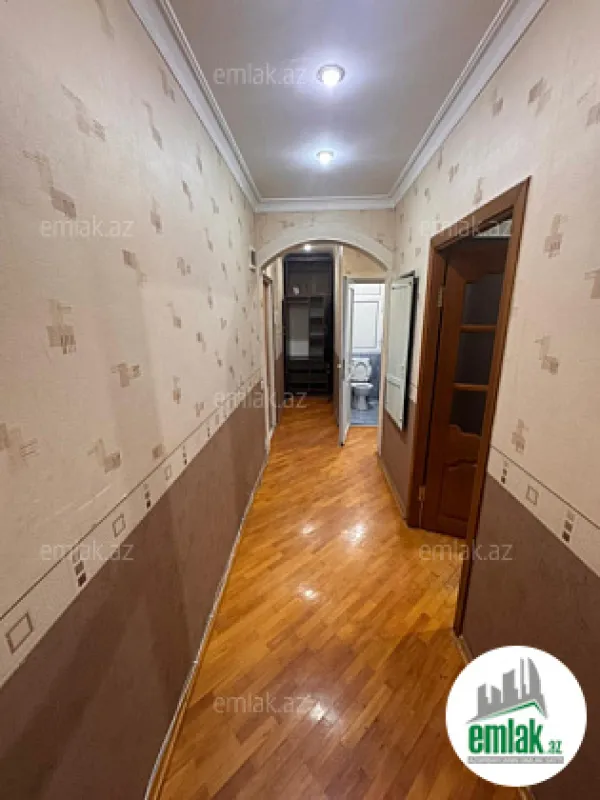 Satılır 2 otaqlı köhnə tikili 70 m²