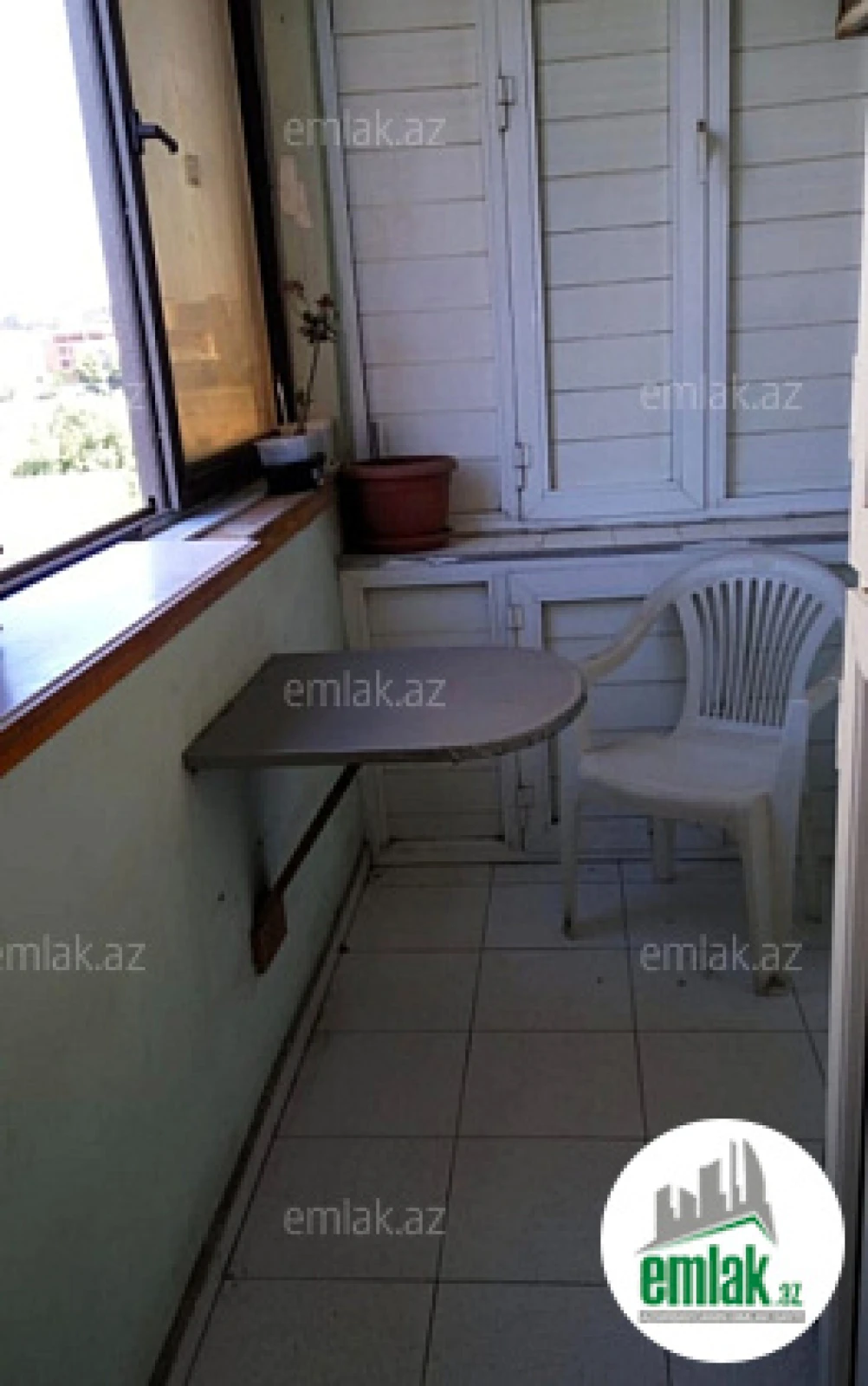 Satılır 3 otaqlı köhnə tikili 90 m²