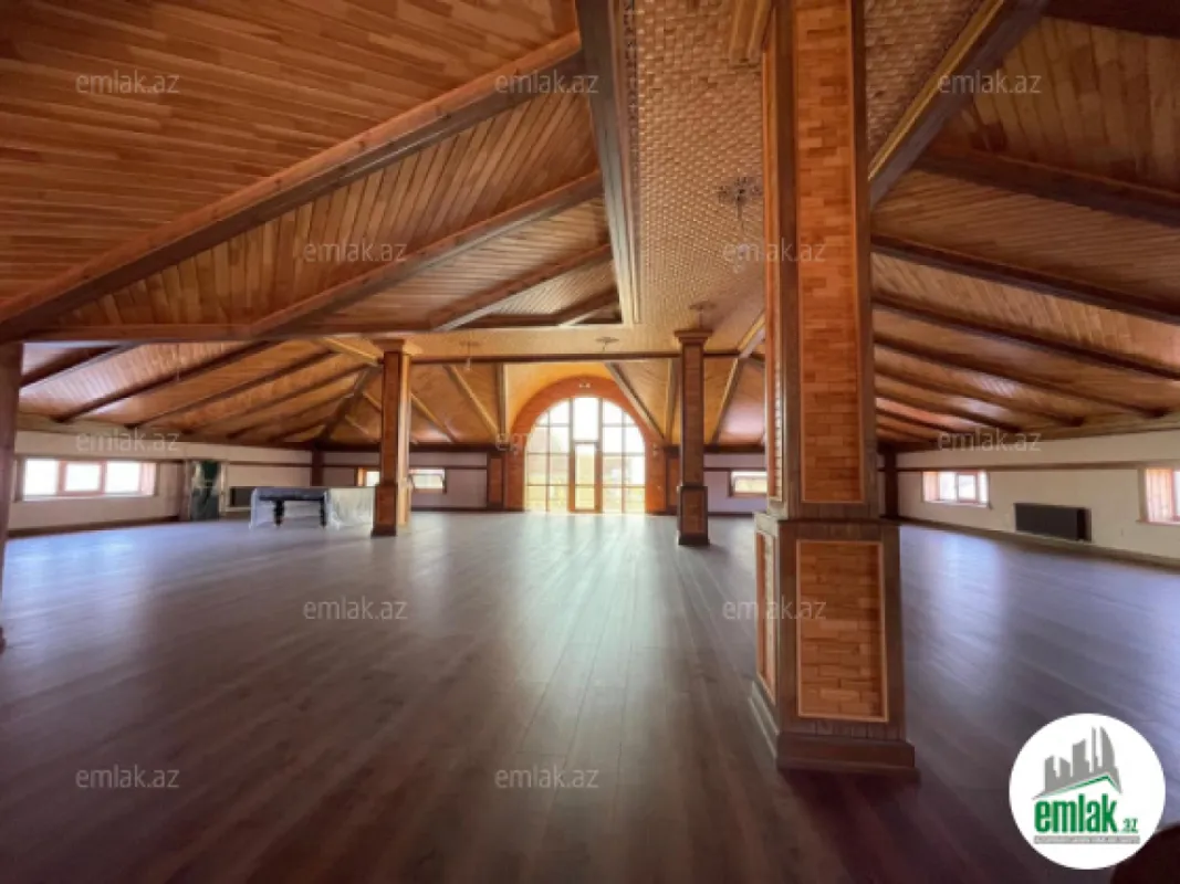 Satılır 7 otaqlı həyət evi 1000 m²
