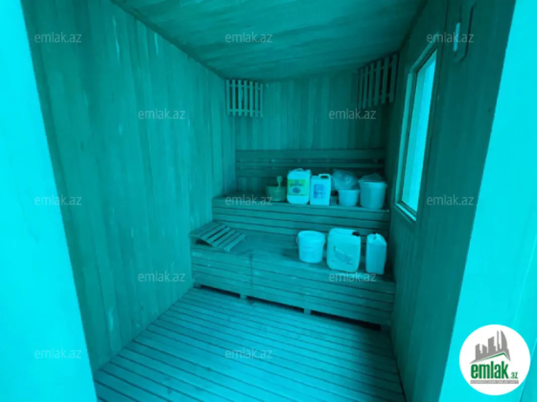 Satılır 7 otaqlı həyət evi 1000 m²