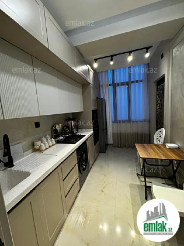 Satılır 3 otaqlı yeni tikili 95 m²