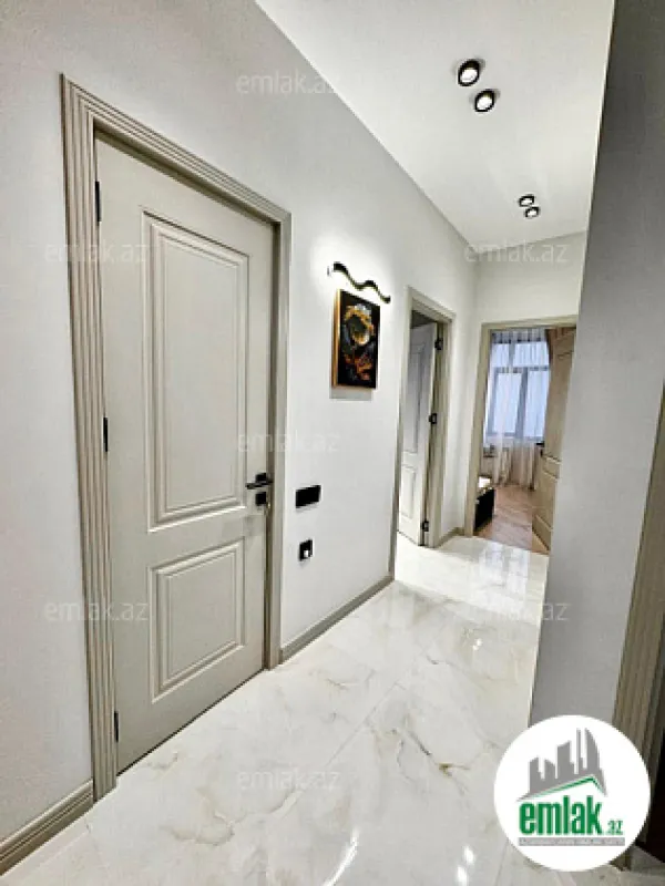 Satılır 3 otaqlı yeni tikili 95 m²