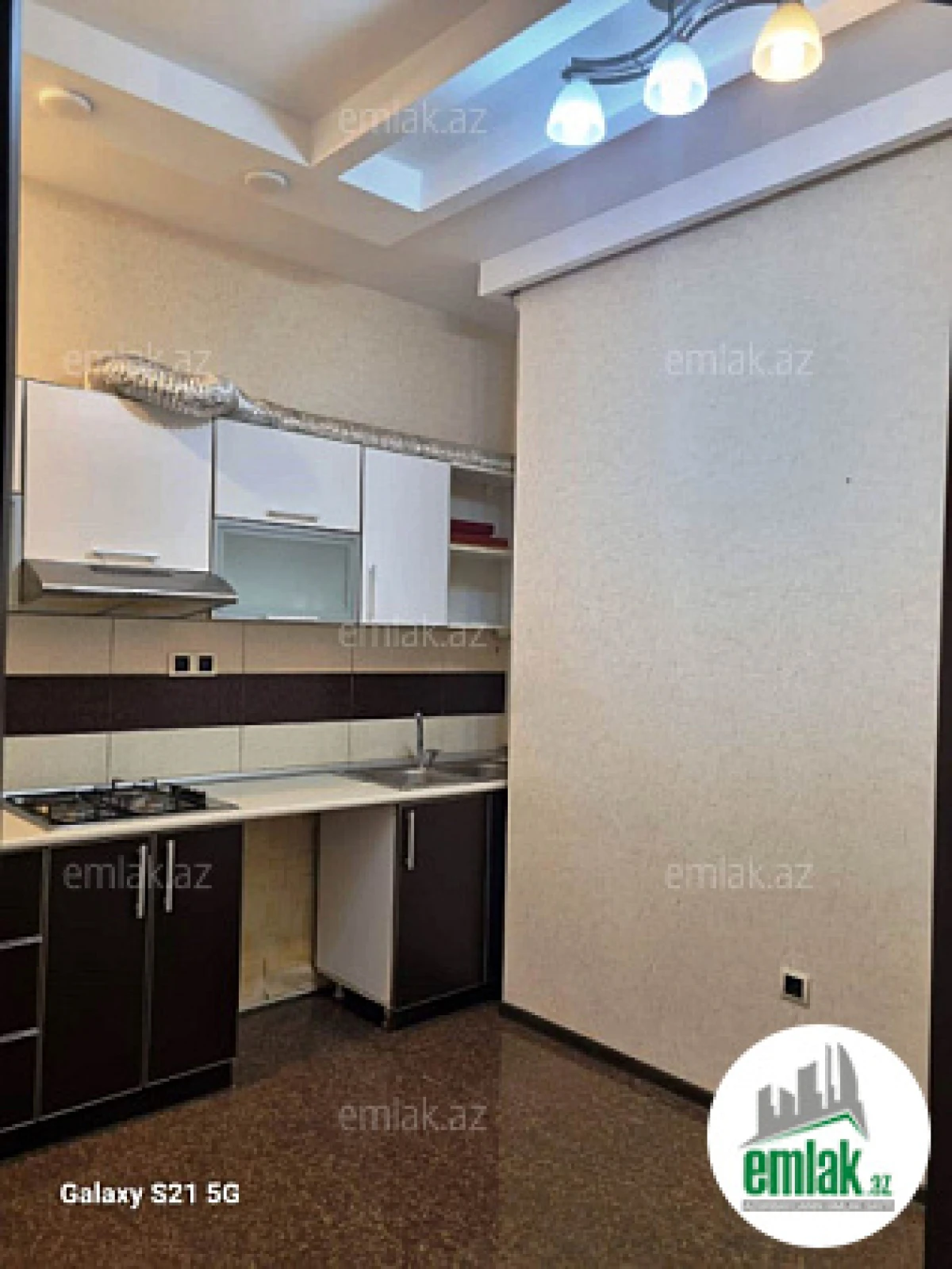 Satılır 3 otaqlı yeni tikili 100 m²