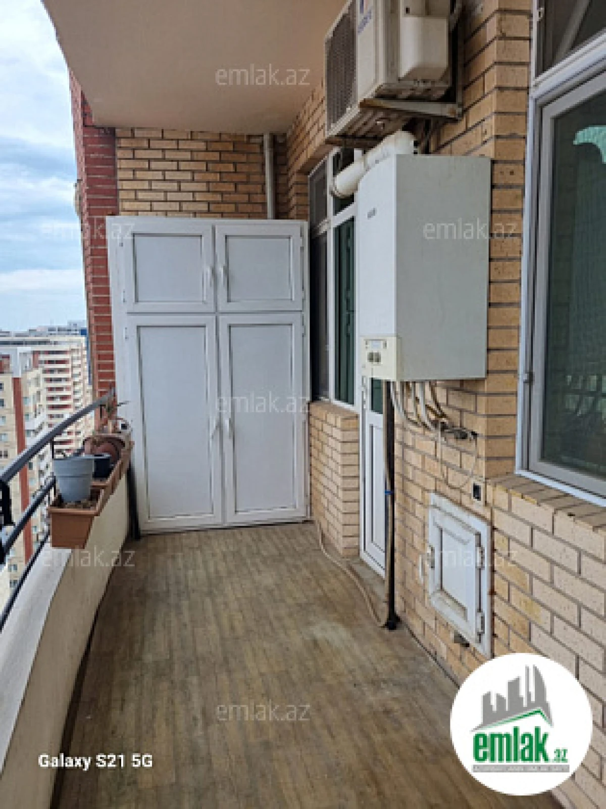 Satılır 3 otaqlı yeni tikili 100 m²