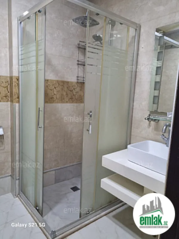 Satılır 3 otaqlı yeni tikili 100 m²