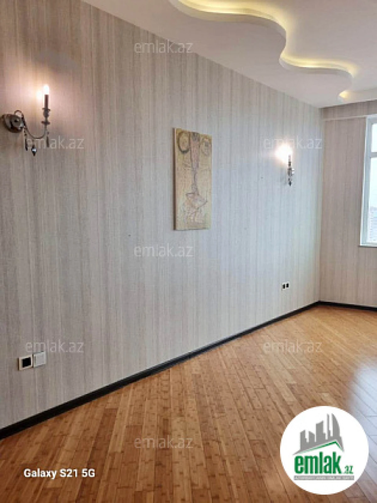 Satılır 3 otaqlı yeni tikili 100 m²