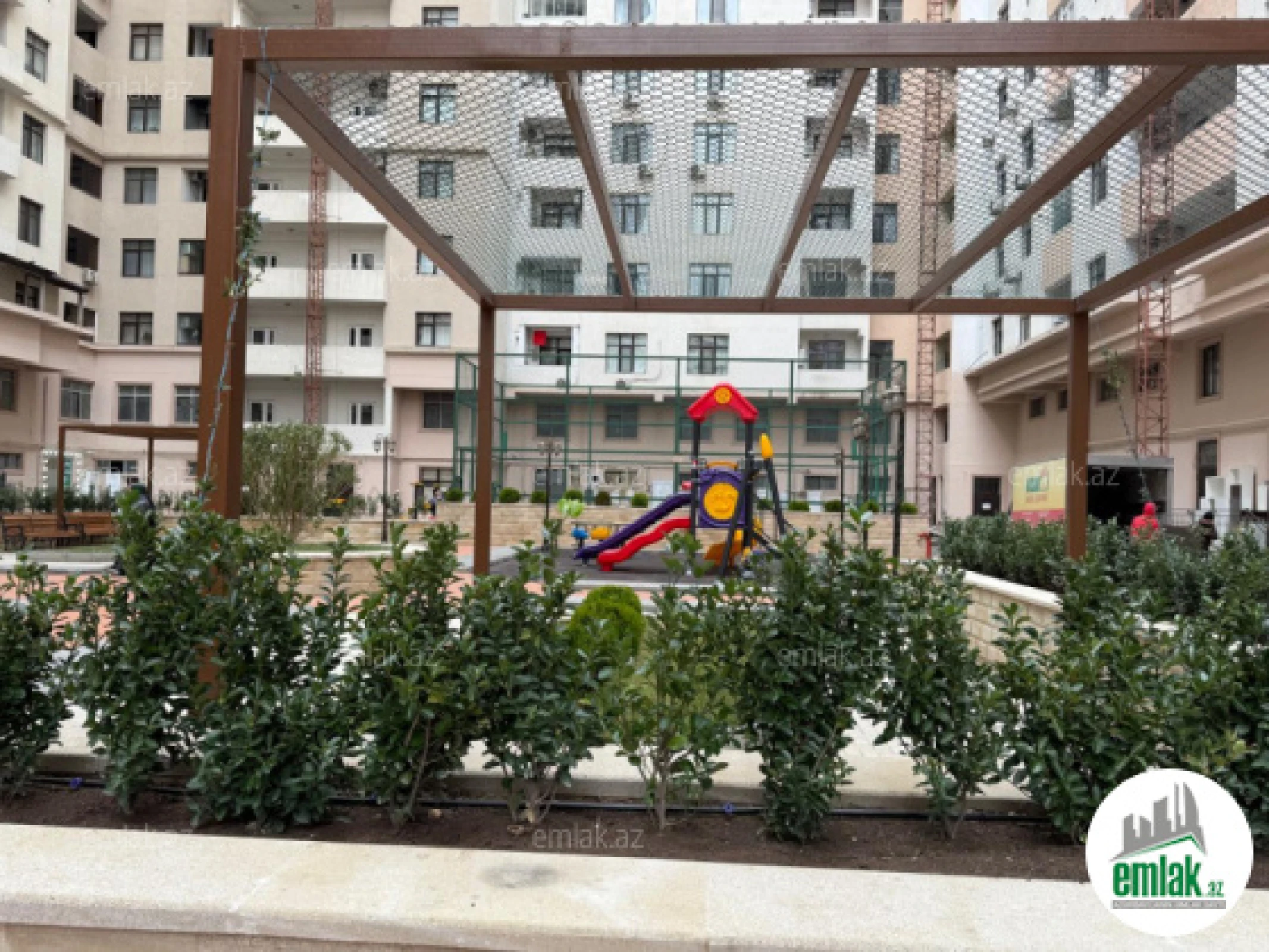 Satılır 3 otaqlı yeni tikili 145 m²