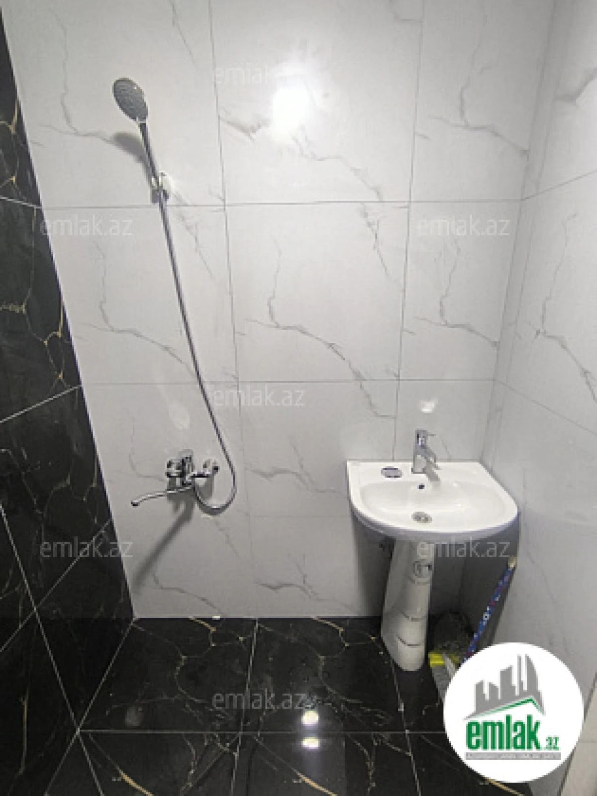 Satılır 2 otaqlı yeni tikili 30 m²