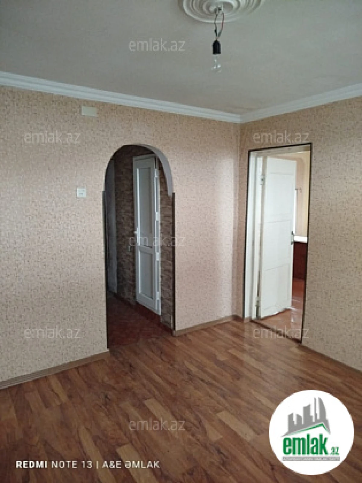 Satılır 2 otaqlı köhnə tikili 45 m²