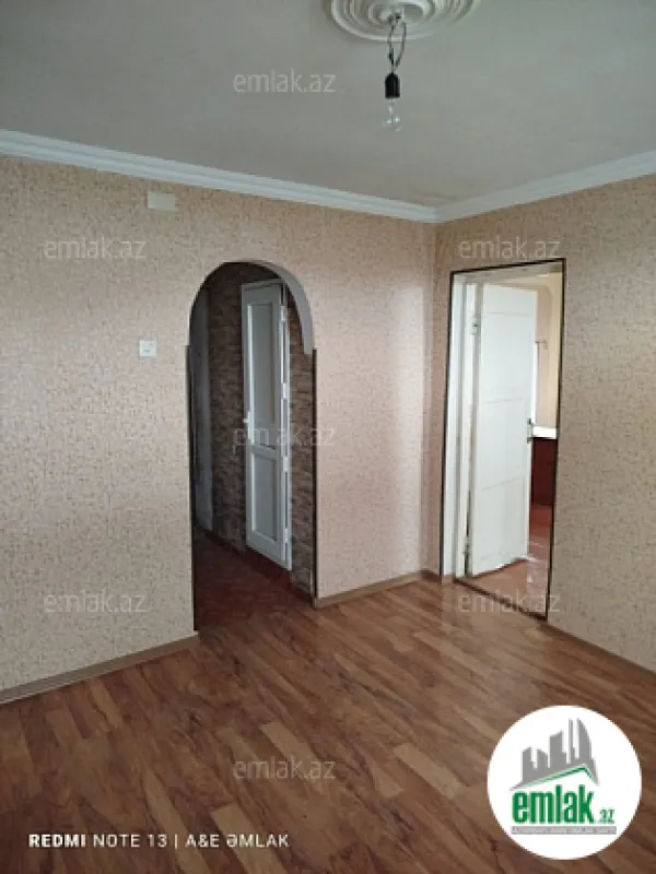 Satılır 2 otaqlı köhnə tikili 45 m²