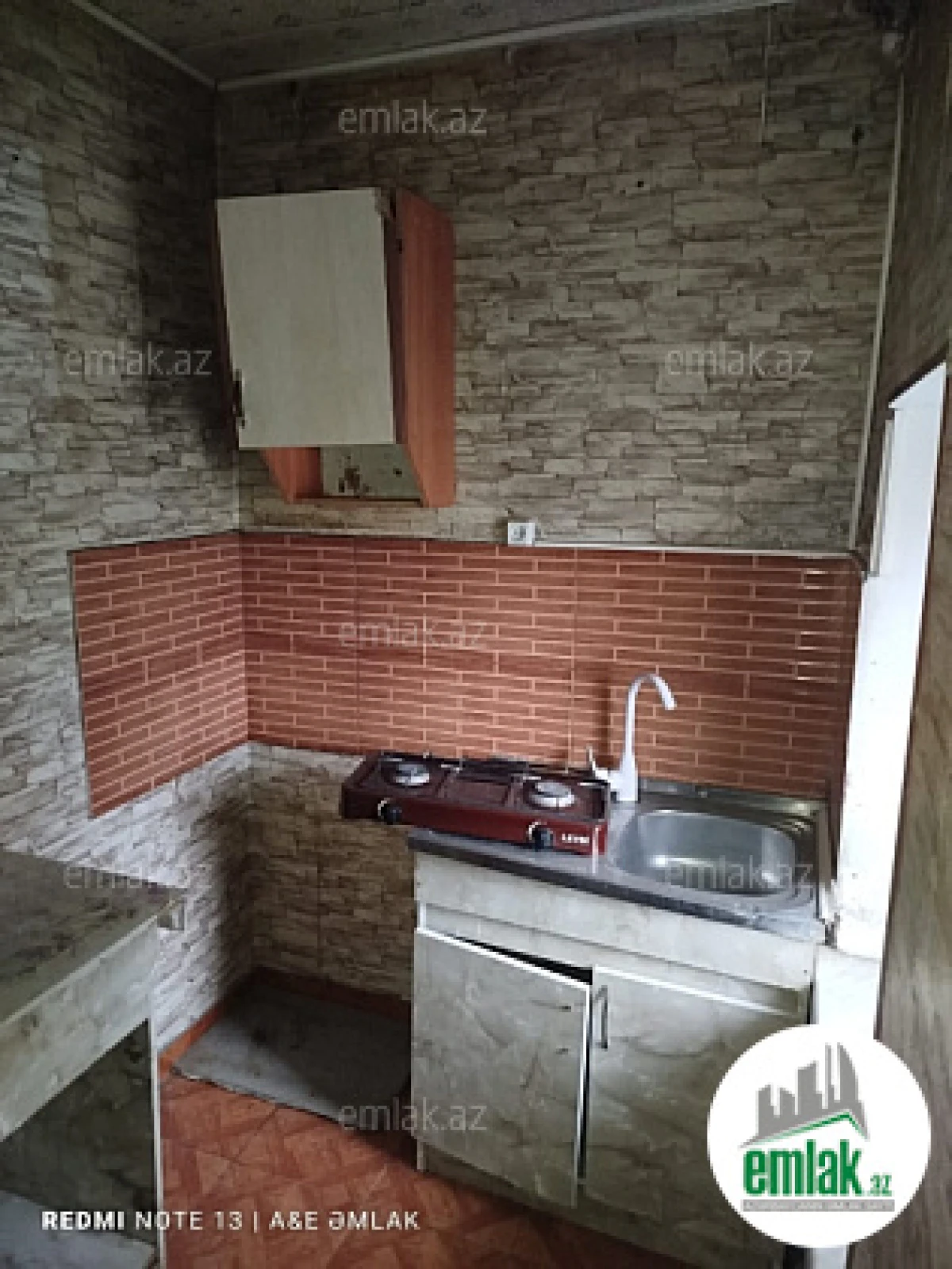Satılır 2 otaqlı köhnə tikili 45 m²