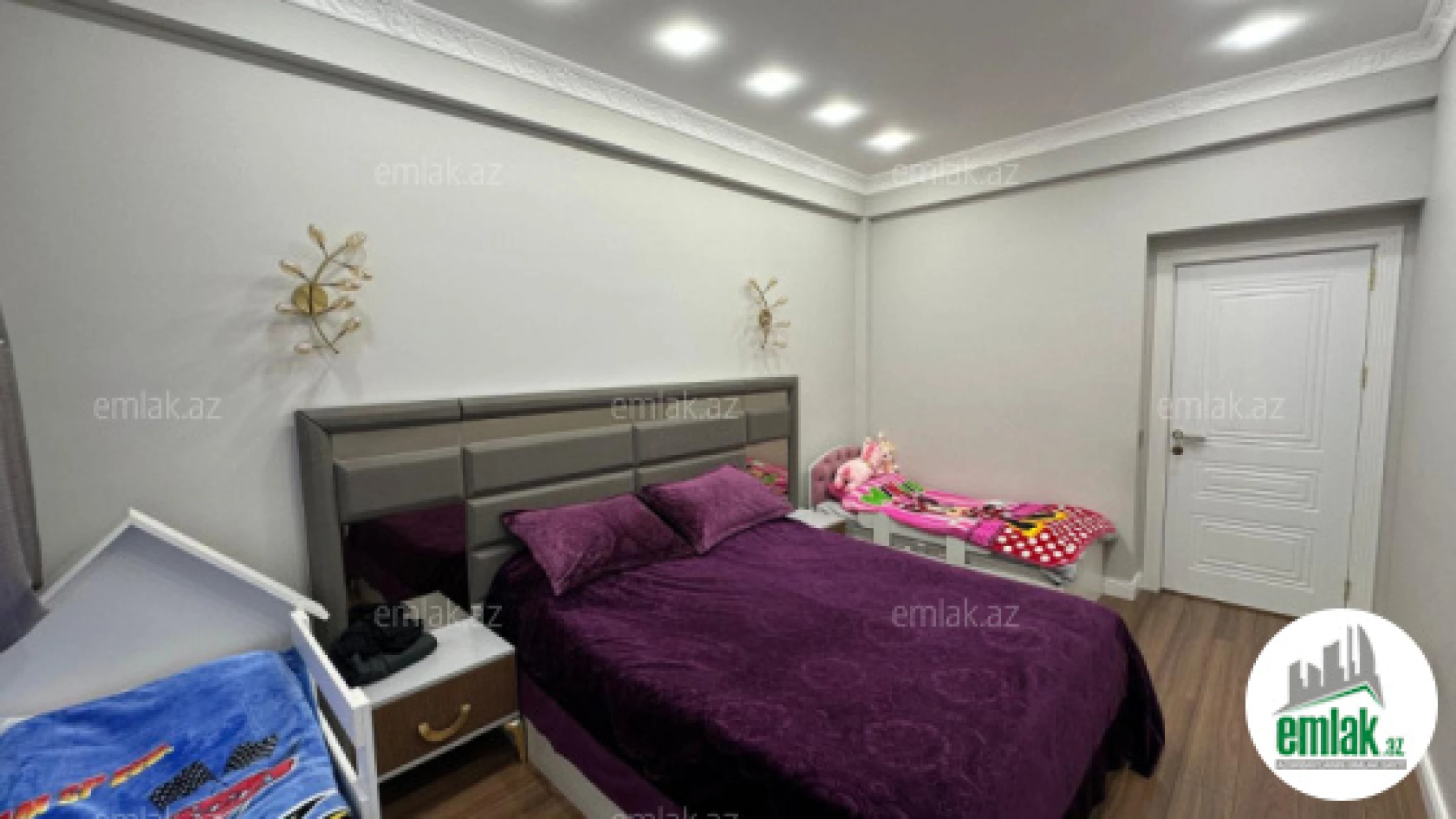 Satılır 2 otaqlı yeni tikili 90 m²