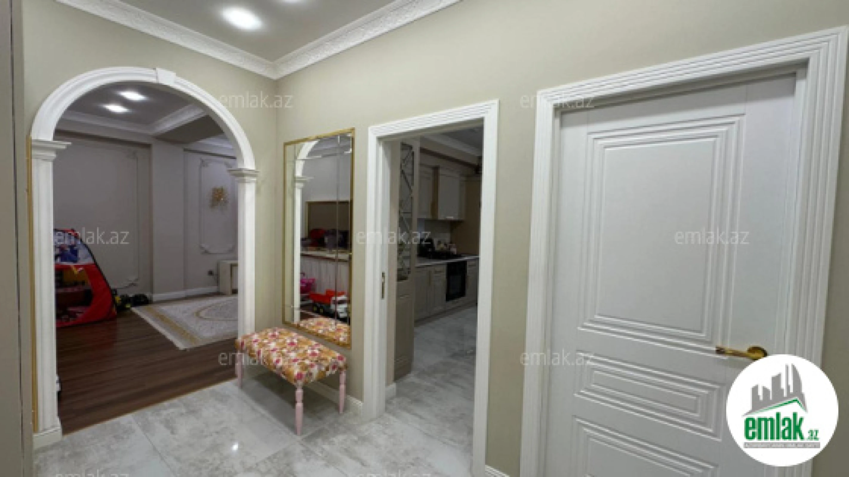 Satılır 2 otaqlı yeni tikili 90 m²