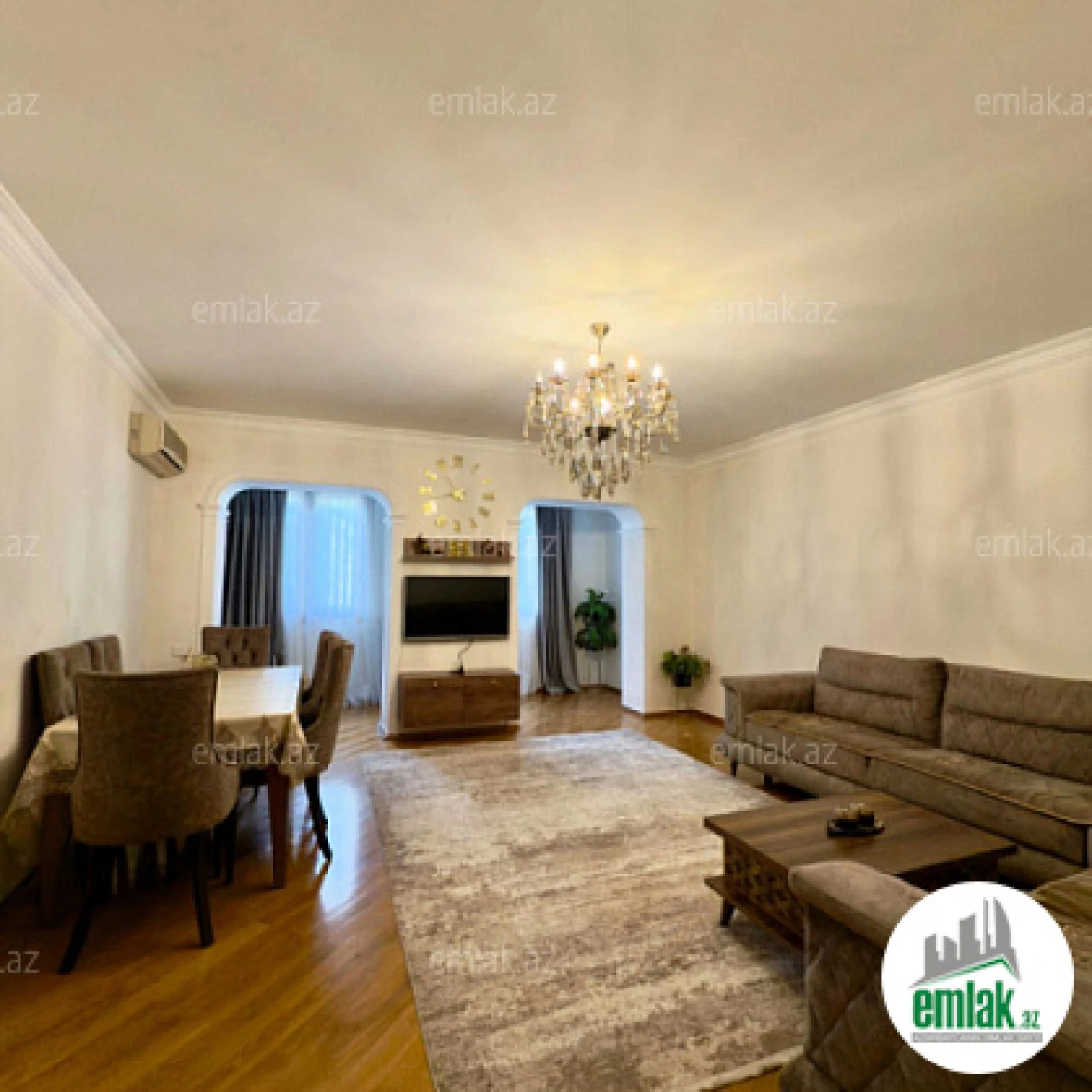 Satılır 4 otaqlı köhnə tikili 100 m²